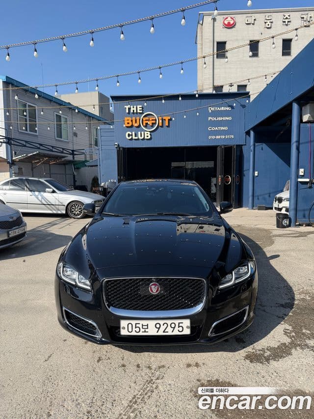 Jaguar All New XJ X351, 2019 1