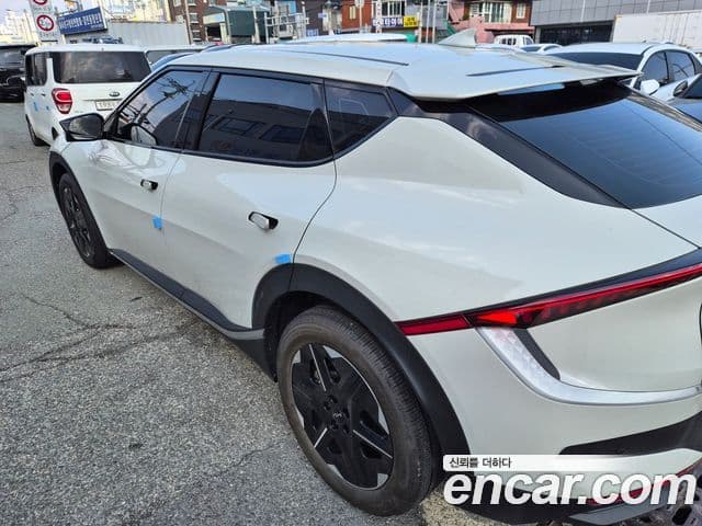 Kia The / новый New EV6 Air, 2025 4