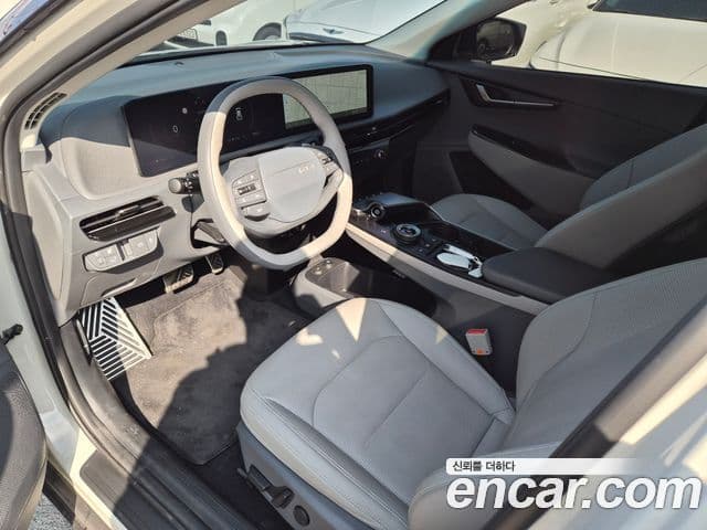 Kia The / новый New EV6 Air, 2025 10