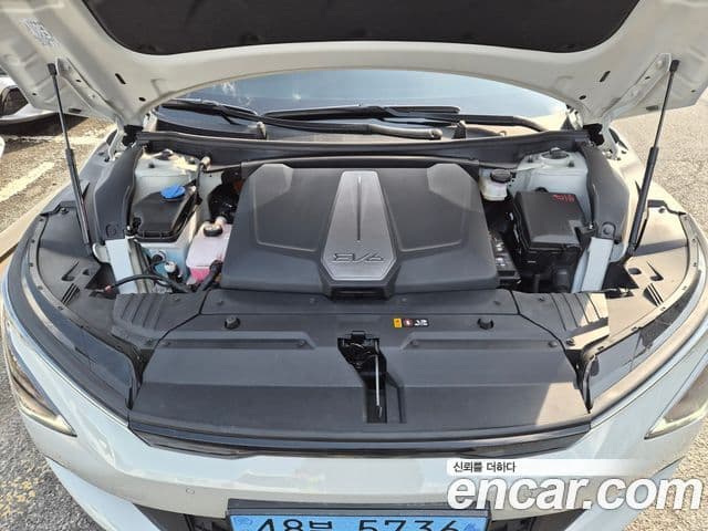 Kia The / новый New EV6 Air, 2025 11