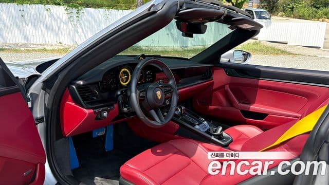 Porsche 911 (992) Targa 4 GTS, 2023 11