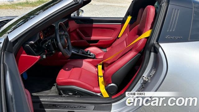 Porsche 911 (992) Targa 4 GTS, 2023 12