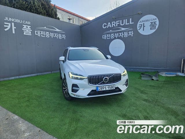 Volvo XC60 2세대 T8 Ultra Bright, 2025 3