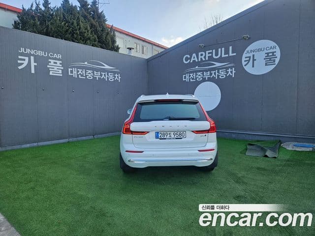 Volvo XC60 2세대 T8 Ultra Bright, 2025 4