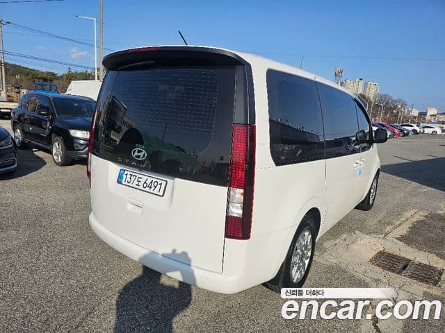 Hyundai Staria Modern, 2025 2