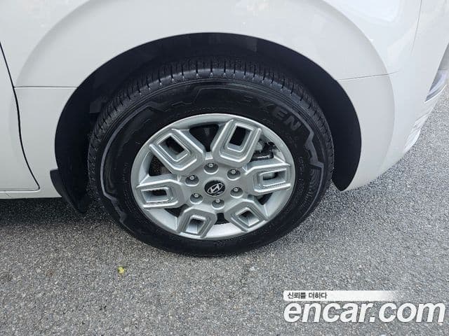 Hyundai Staria Modern, 2025 все фото