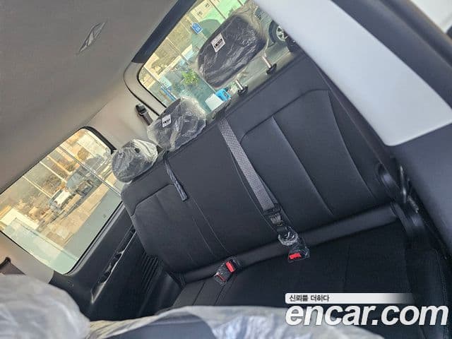 Hyundai Staria Modern, 2025 16