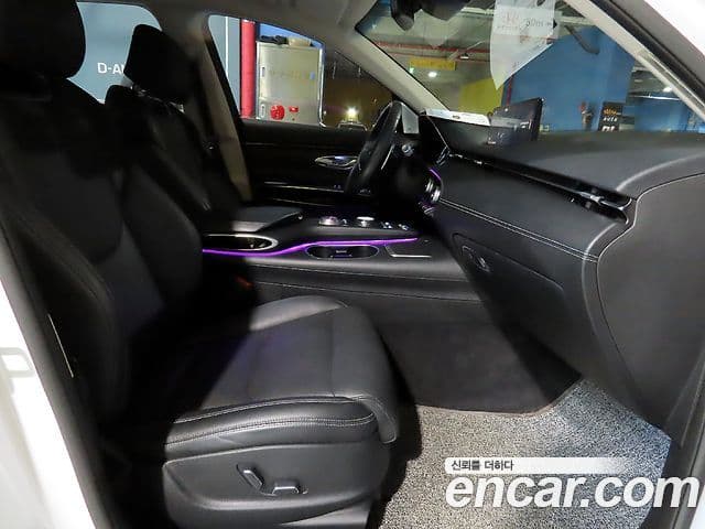 Genesis GV70, 2021 8