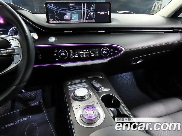 Genesis GV70, 2021 11