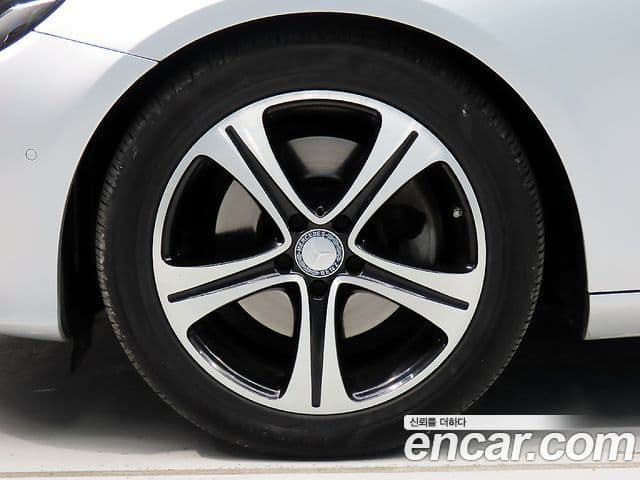 Mercedes-Benz E-класс W213 Avantgarde, 2017 14