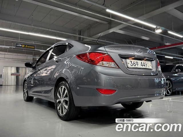Hyundai Accent(новый кузов / новое поколение) Premium, 2015 6
