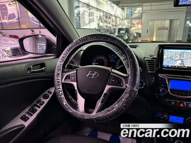 Hyundai Accent(новый кузов / новое поколение) Premium, 2015 14
