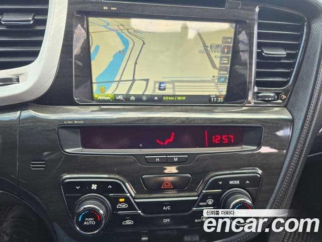 Kia K5 коричневый, 2011 11