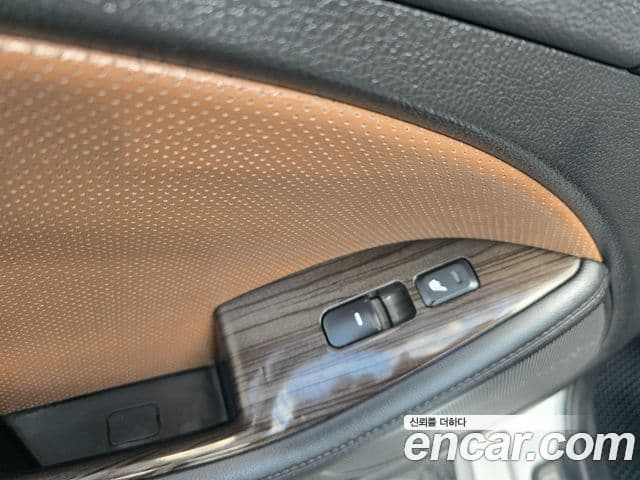 Kia K5 коричневый, 2011 18