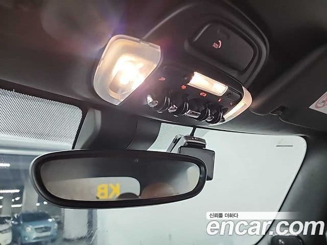 Mini Cooper S кабриолет 3세대, 2024 17