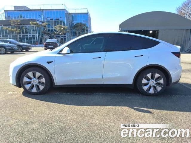 Tesla модель Y Long Range AWD, 2022 4