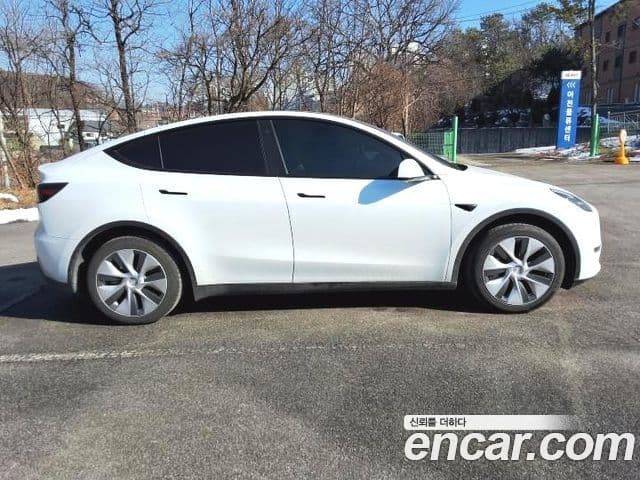 Tesla модель Y Long Range AWD, 2022 9