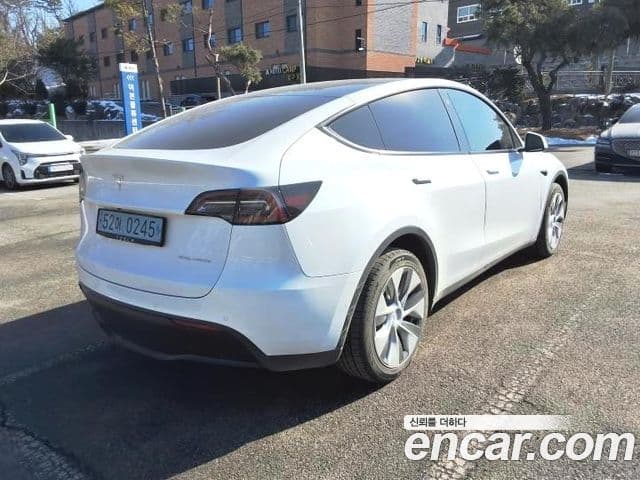 Tesla модель Y Long Range AWD, 2022 10