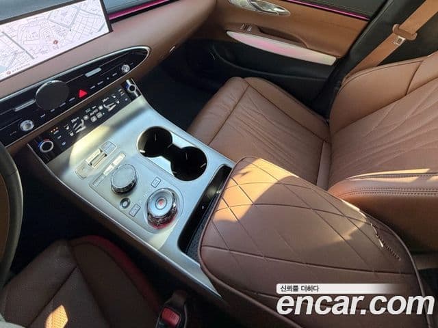 Genesis GV70, 2026 все фото