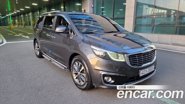 Kia All New Carnival Luxury, 2018 3