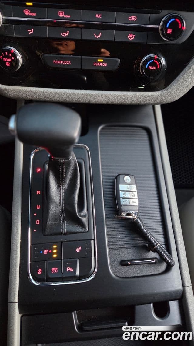 Kia All New Carnival Luxury, 2018 11