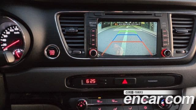 Kia All New Carnival Luxury, 2018 13