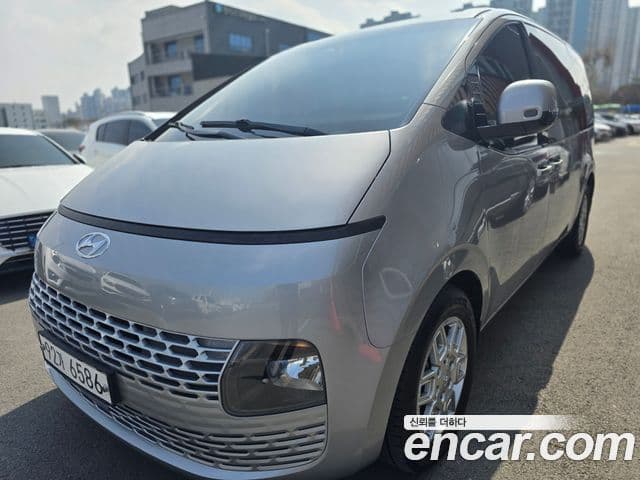 Hyundai Staria Modern, 2022 1