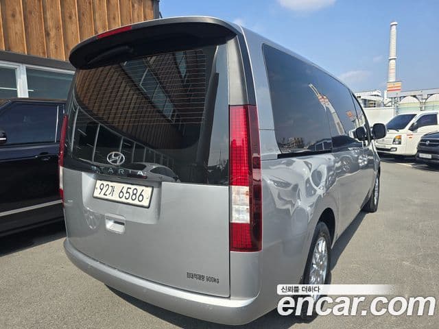 Hyundai Staria Modern, 2022 2