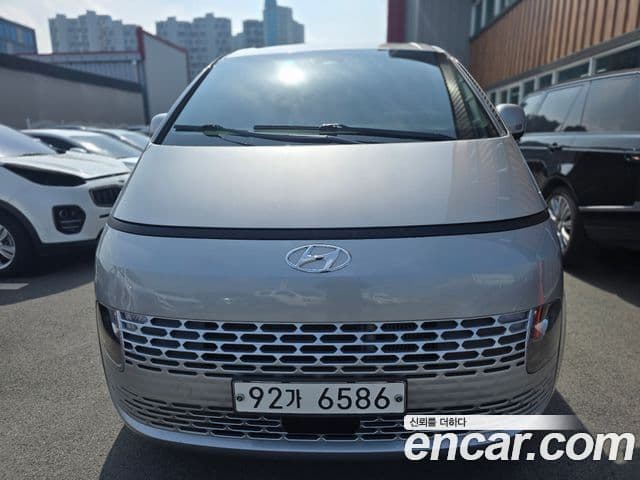 Hyundai Staria Modern, 2022 3