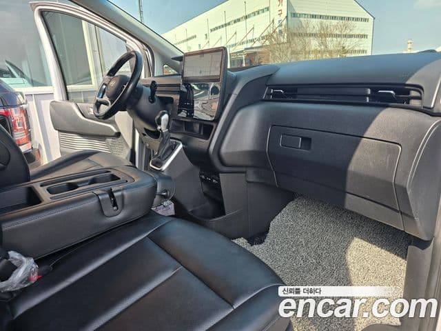 Hyundai Staria Modern, 2022 10