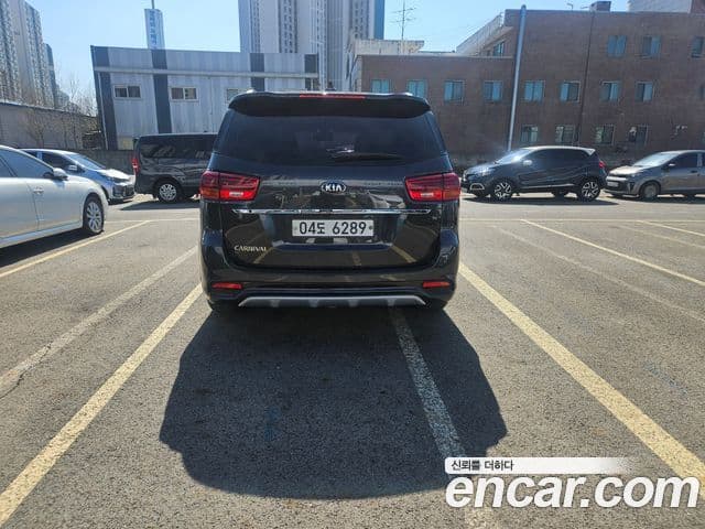 Kia The / новый New Carnival Special, 2019 все фото