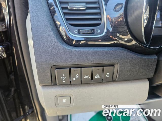 Kia The / новый New Carnival Special, 2019 17