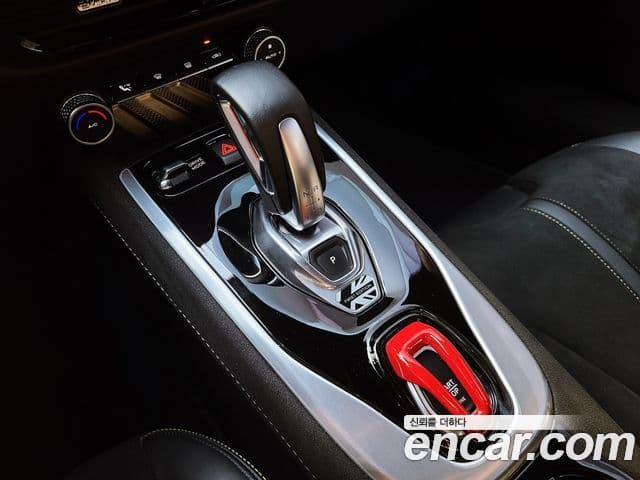 Lotus 에미라 2.0 SE, 2024 13