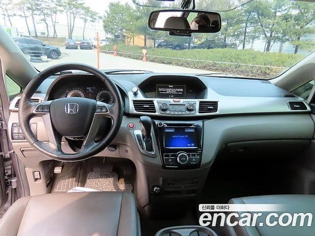 Honda Odyssey 4세대, 2016 8