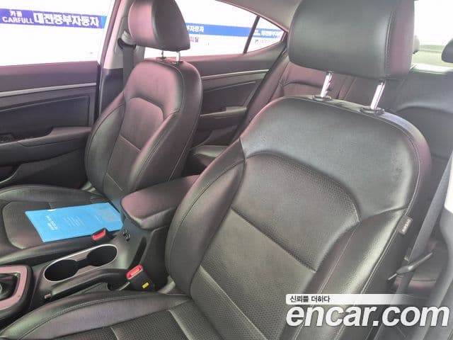 Hyundai Avante AD Style, 2017 6