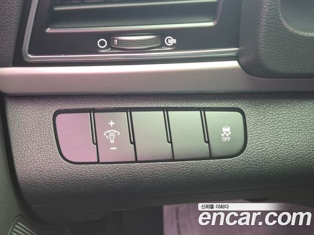 Hyundai Avante AD Style, 2017 13