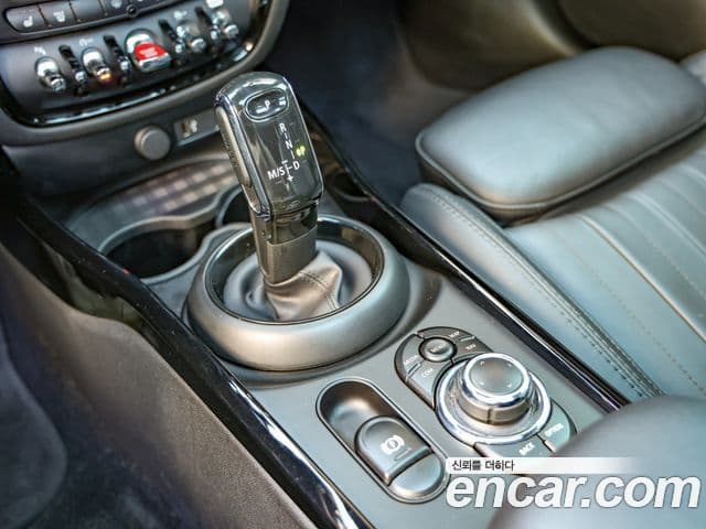 Mini Cooper S 클럽맨 2세대, 2022 19