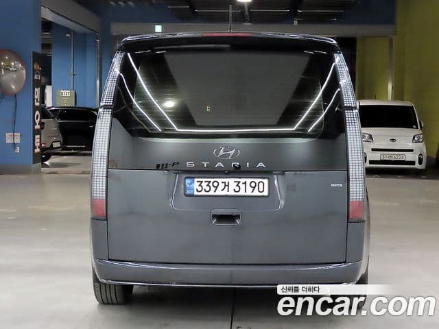 Hyundai Staria Inspiration, 2022 4