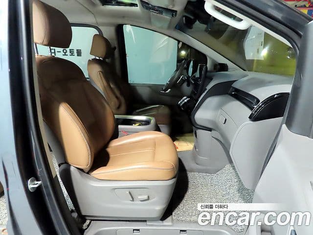 Hyundai Staria Inspiration, 2022 11