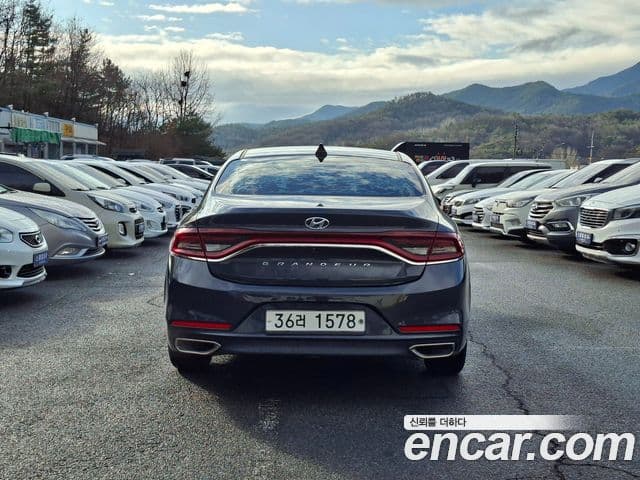 Hyundai Grandeur IG 3.0 LPi Modern (арендный автомобиль), 2018 4
