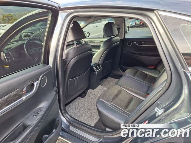 Hyundai Grandeur IG 3.0 LPi Modern (арендный автомобиль), 2018 10