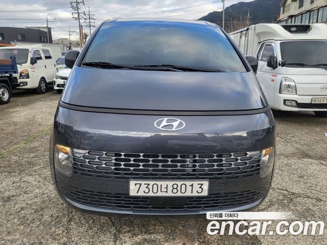 Hyundai Staria Smart, 2023 3