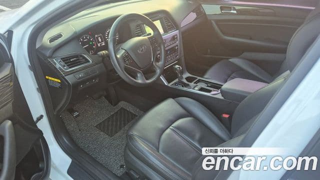 Hyundai LF Sonata 2.0 Smart, 2015 9