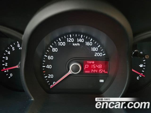 Kia All New Morning Deluxe Trendy, 2014 9