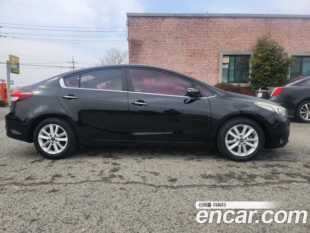 Kia The / новый New K3 Style, 2016 12