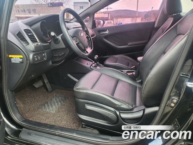 Kia The / новый New K3 Style, 2016 14