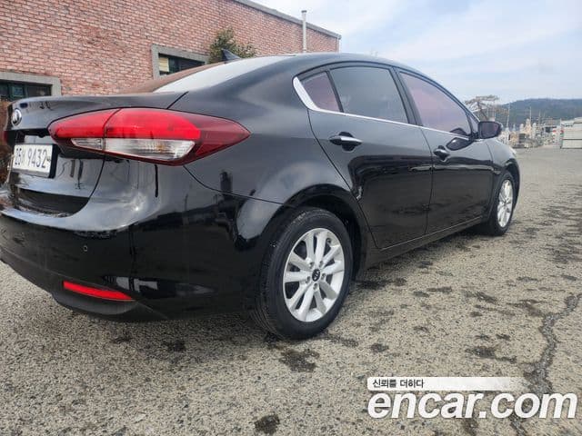 Kia The / новый New K3 Style, 2016 15