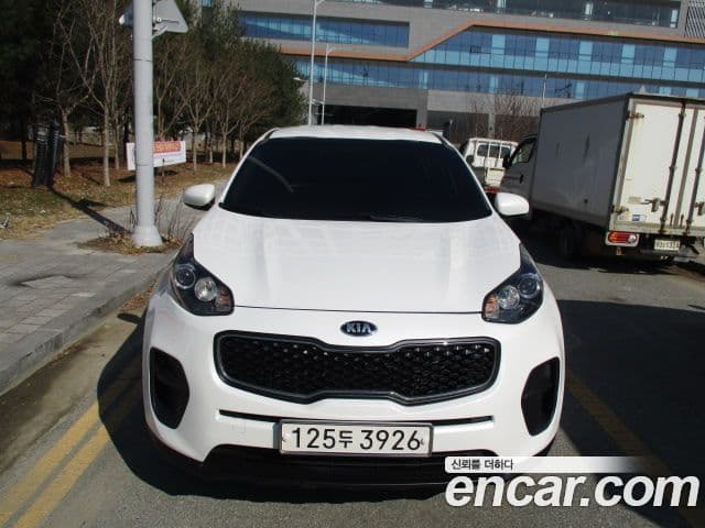 Kia Sportage 4세대 дизель 1.7 2WD Trendy, 2016 1