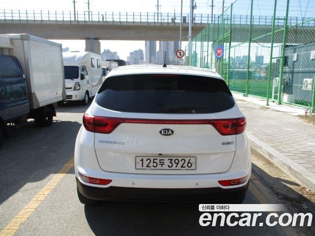 Kia Sportage 4세대 дизель 1.7 2WD Trendy, 2016 4