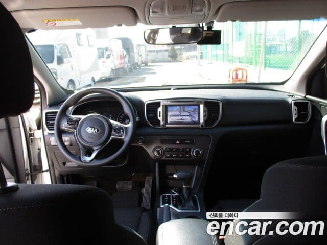 Kia Sportage 4세대 дизель 1.7 2WD Trendy, 2016 13